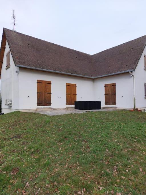 La Villa Du Lac A Mesnil Saint Pere Esterno foto